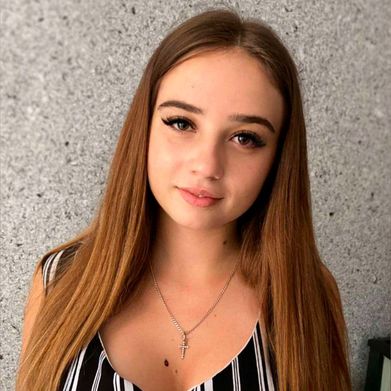 Emma💕 (emmabest) Profile Photo Added 2025-06-19