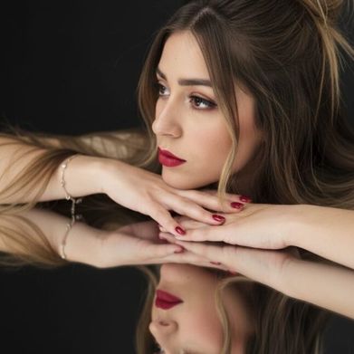 Violetta Afrodita (violetta_afroditta) Header Photo Added 2025-11-12