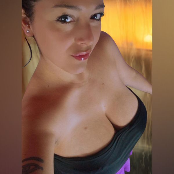 Maria V (vickyspicy) OnlyFans profile photo