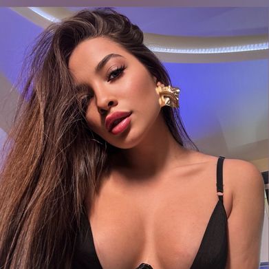 Amely Arcana ✌️ (amely_arcana) Profile Photo Added 2025-05-11