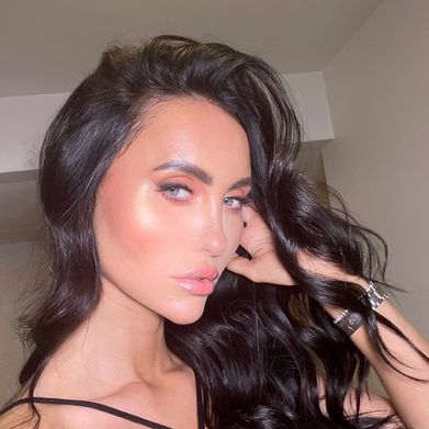 Goda Sta (goda_sta) Profile Photo Added 2024-10-15