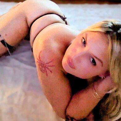 Elfeeeyez (elfeeeyez6) Header Photo Added 2025-10-10