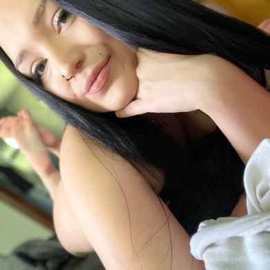 GreenLeafGoddess (greenleafgoddess) Profile Photo Added 2024-07-24