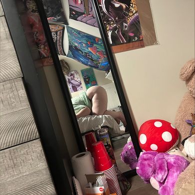 Lexi (lillexi20) Header Photo Added 2024-11-21