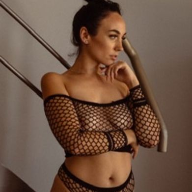 Kylie May Added Photo on 2024-10-09