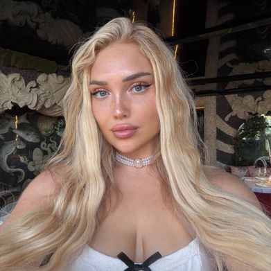 OnlyFans Model Molie 💕 (molieblue) Profile Image