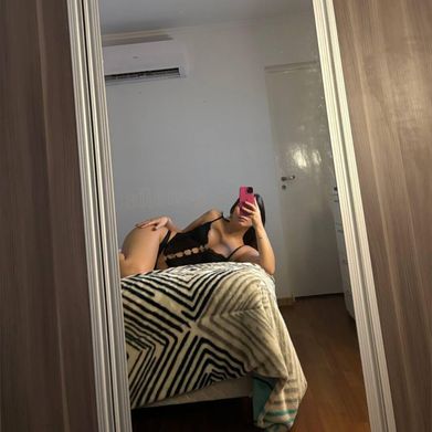 ailenee (aileney) Header Photo Added 2025-06-24