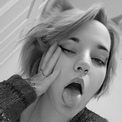 OnlyFans Model Rhea Ray 🔒 (reirayfree) Profile Image