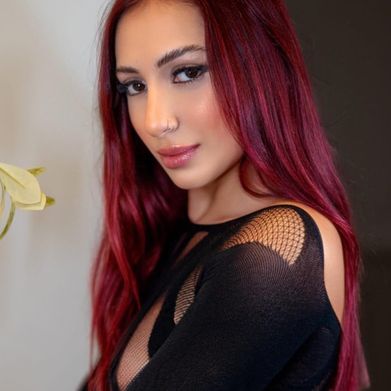 JÚLIA LUPATO (julialupato) Profile Photo Added 2024-11-09