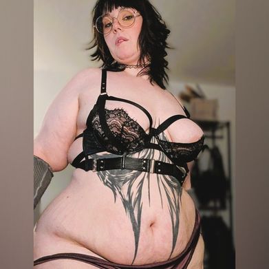 𓋹🌸Victoria Blackwood🌸𓋹 (victoriablackwood) Profile Photo Added 2025-10-10