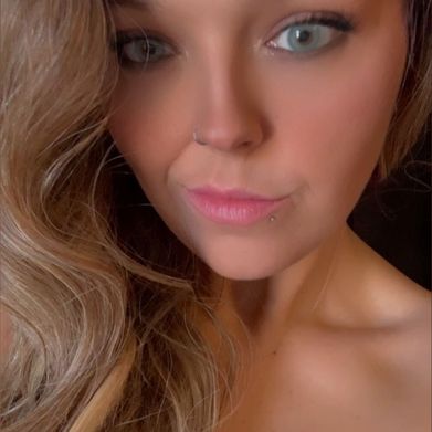 Valerie Wilbert (throatgoat_nurse4469) Profile Photo Added 2025-03-29