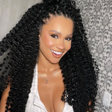 Nayla the Black Beauty 🖤 (nayla.mencia) Header Photo Added 2025-06-05