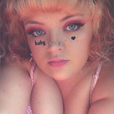 Pink_BubblyGum (pink_bubblygum) Header Photo Added 2025-08-20