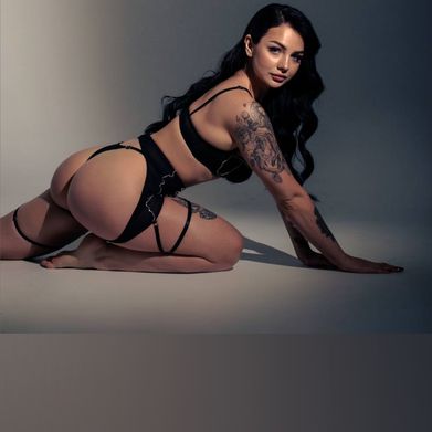 Julsss (julsss98) Header Photo Added 2025-02-07