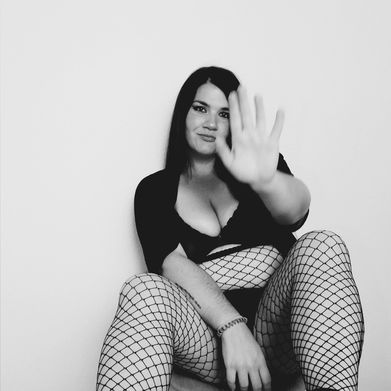 Ginebrajou (ginebrajou) Header Photo Added 2025-02-26