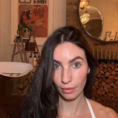 Ali (aliaway) Profile Photo Added 2025-10-03