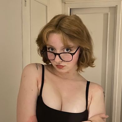 Emma Calypso (emmaclps) Profile Photo Added 2025-05-28