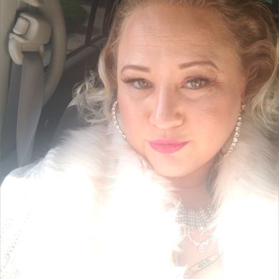 Sienna Speaks (siennaspeaks) OnlyFans Profile Image