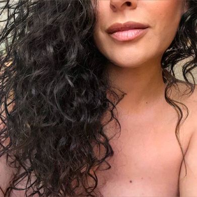 Tess Vaun (tessvaun) Profile Photo Added 2025-02-13