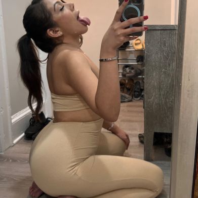 OnlyFans Model Freefeetbyselms (freefeetbyselmsc) Profile Image