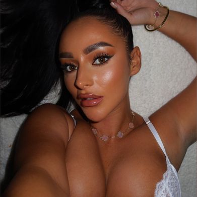 Sapphire Added Photo on 2024-12-07