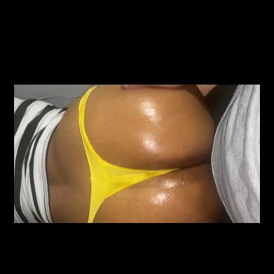 sexy_thickness_ (dominican_queen_30) Header Photo Added 2025-07-04