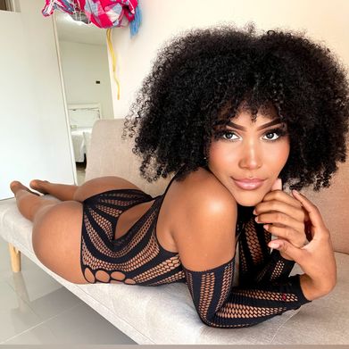 Emanuela EbonyQueen 🔥✨ (emanuela.ebony) Header Photo Added 2025-06-10