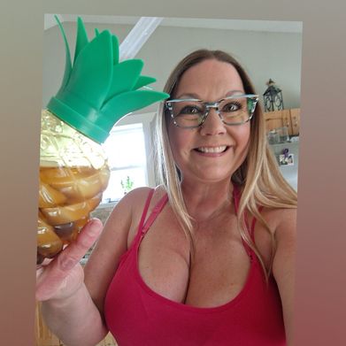 ND Hotwife (ndhotwife) OnlyFans Profile Image