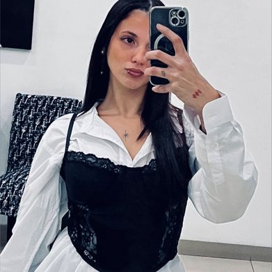 𝓞𝓵𝓲🫦🖤 Added Photo on 2025-06-09