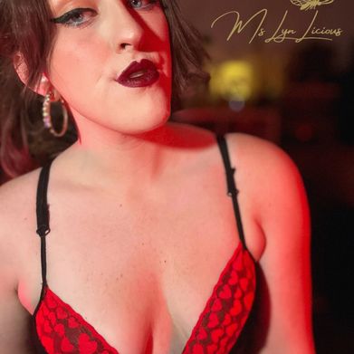 Lyn Elizabeth (mslynlicious) Profile Photo Added 2025-03-08