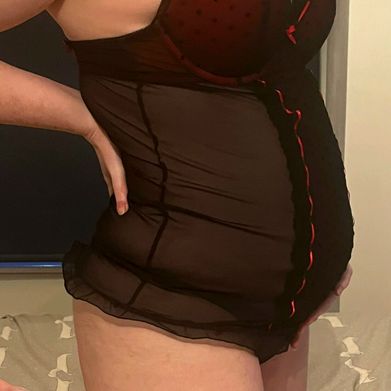 Preggo Scarlett 🤰 Watch me GROW 🔥 (preggo_scarlett_vip) Profile Photo Added 2025-08-19