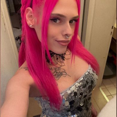 Lia Sommer (lia.sommer) Profile Photo Added 2025-02-05