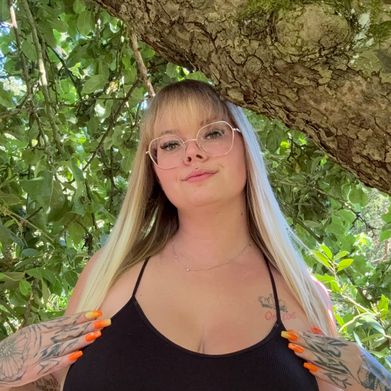 OnlyFans Model 𝓨𝓸𝓾𝓻 𝓯𝓪𝓿𝓸𝓾𝓻𝓲𝓽𝓮 𝓑𝓵𝓸𝓷𝓭𝓲𝓮 (annalenaafree) Profile Image
