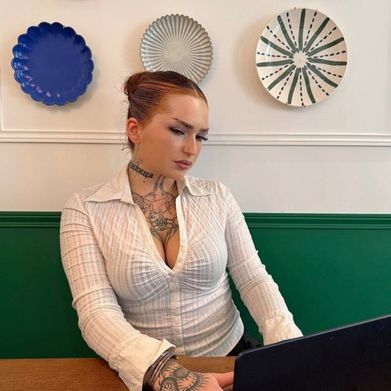 OnlyFans Model LOU 🧡 (loutaprof) Profile Image