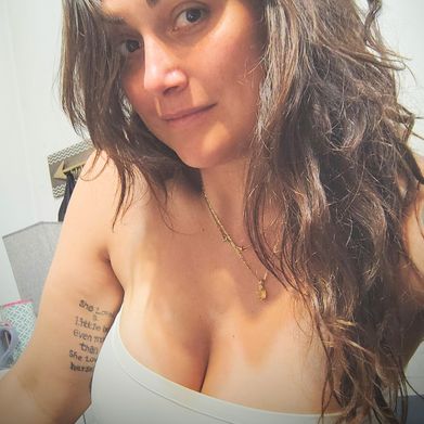 Mary Mac (britbrat8675309) Profile Photo Added 2025-07-17