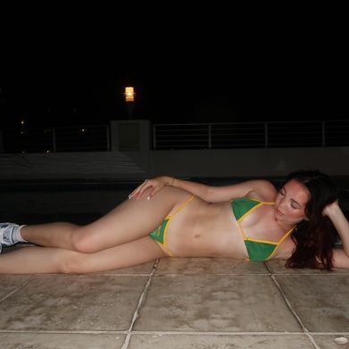 Sabrina (petiteprincesssab) Header Photo Added 2025-07-23