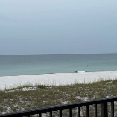 Crimson Queen (crimson_queen69) Header Photo Added 2025-09-12