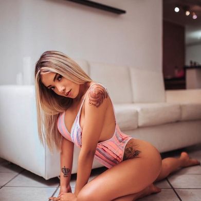 Stephany Chourio (fefichou) Header Photo Added 2025-02-05