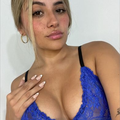 Bella (your_bellaa) Profile Photo Added 2025-04-16