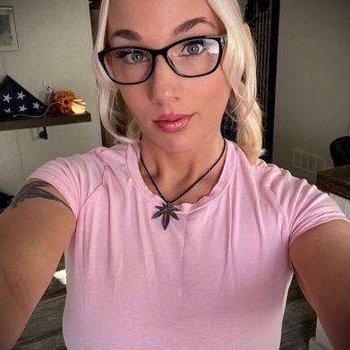 OnlyFans Model DD Barbie (ddbarbie88) Profile Image