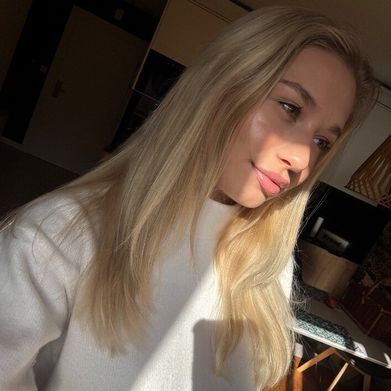 OnlyFans Model Alina (alinci) Profile Image