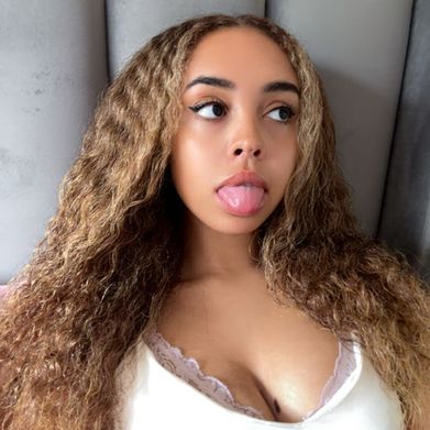 OnlyFans Model 𝐁𝐀𝐃 𝐁 𝐒𝐈 🎀 🇬🇧 FREE ONLYFANS ☁️✨ (badbsi) Profile Image