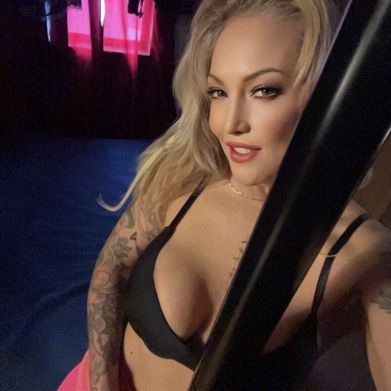 Love Corrie (lovecorrie) Profile Photo Added 2025-12-13