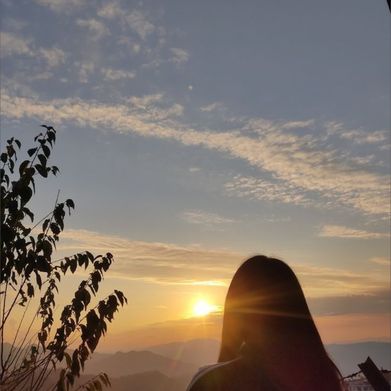 Belinda V (beli_boom) Header Photo Added 2025-09-13