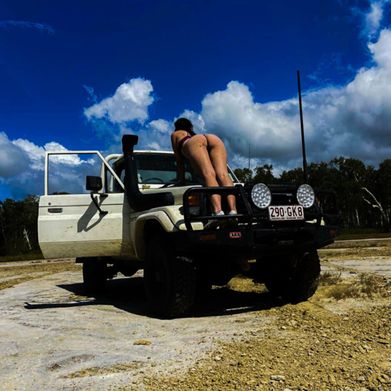 Rozey (annieroze199) Header Photo Added 2025-03-08