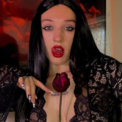 𝑀𝒾𝓈𝓈. 𝒮𝒶𝓈𝒽𝒶 🥷🏻🖤 (femdomsasha) Profile Photo Added 2025-10-24