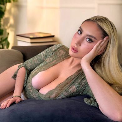 Goddess Bailey Bellz (goddessbailz) Profile Photo Added 2024-10-22