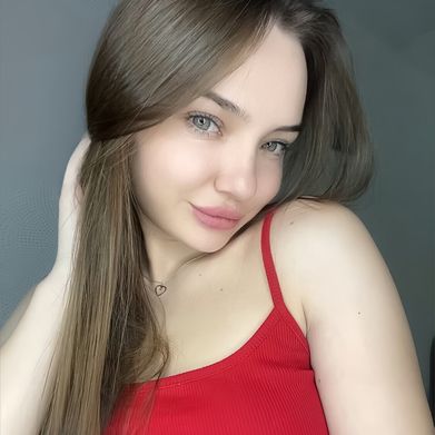 Emilia🐾 (meow_mia) Profile Photo Added 2025-10-31