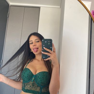 Arabian Doll 🧸✨ (itsmariamz) Header Photo Added 2025-11-14