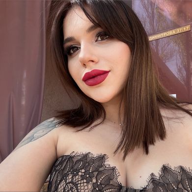 Freya 🌞 (freyasunkisses) Header Photo Added 2025-05-14